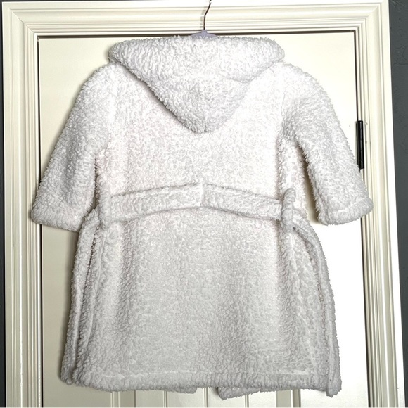 Pottery Barn Toddler Sherpa Robe 2T-3T - Picture 3 of 9